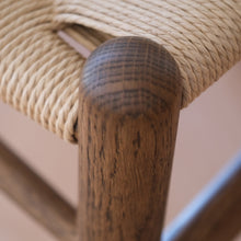 画像をギャラリービューアに読み込む, Yチェア43cm/スモークドオイル仕上げ/ナチュラルペーパーコード即納可 2脚/送料無料