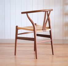 画像をギャラリービューアに読み込む, Yチェア43cmウォルナット材オイル/ナチュラルぺーパーコード/納期6ヶ月/送料無料