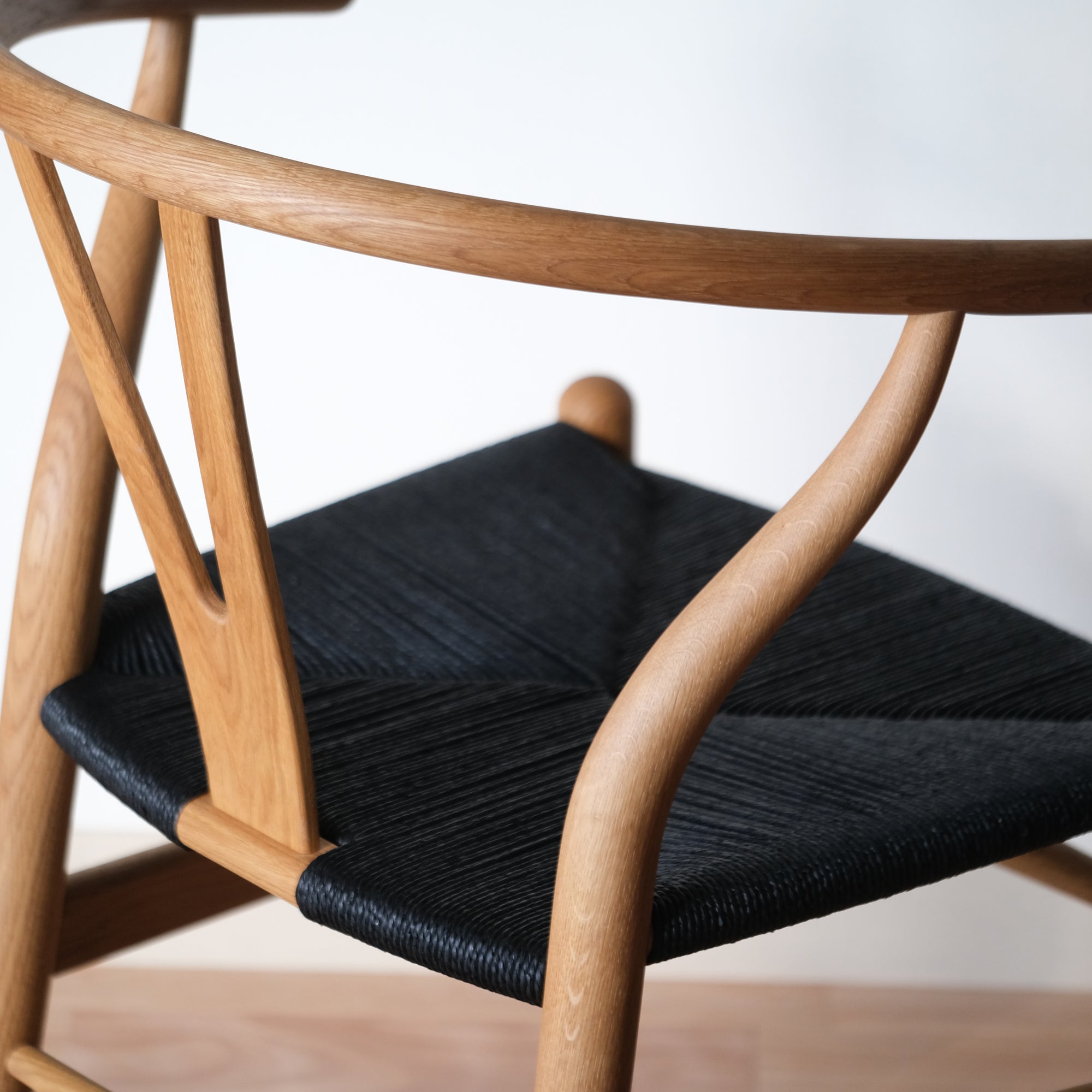 Yチェア43cmオークオイル（ブラックぺーパーコード）即納可（在庫有